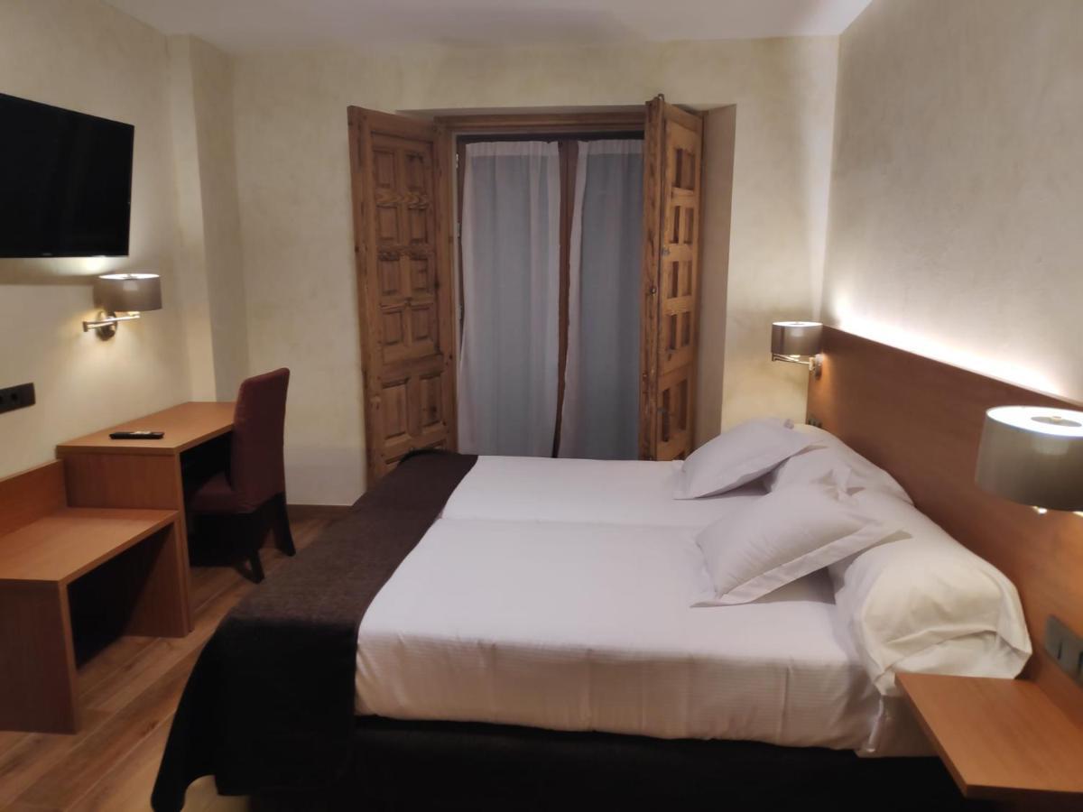 Hotel Las Leyendas Авила Экстерьер фото