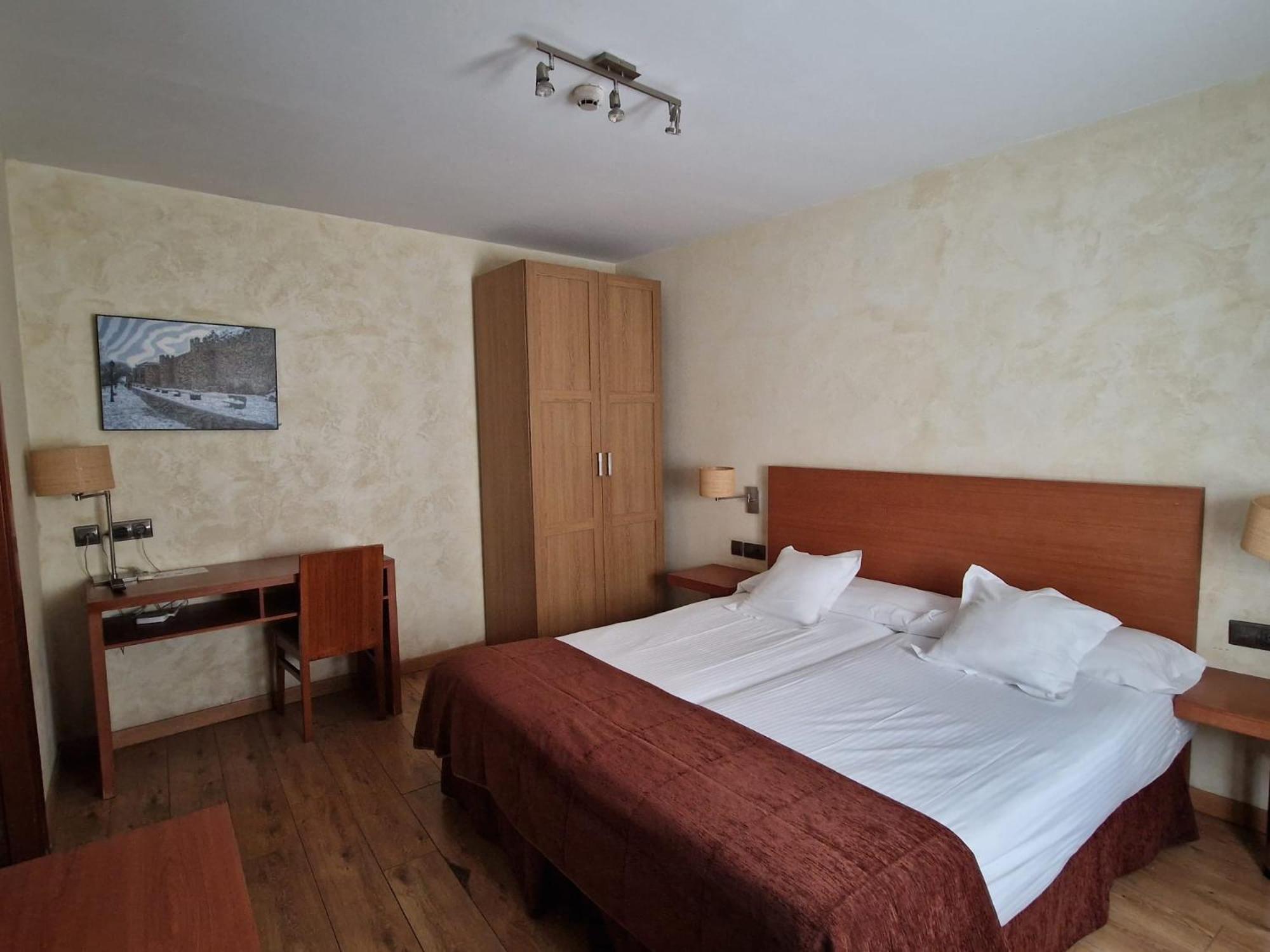 Hotel Las Leyendas Авила Экстерьер фото
